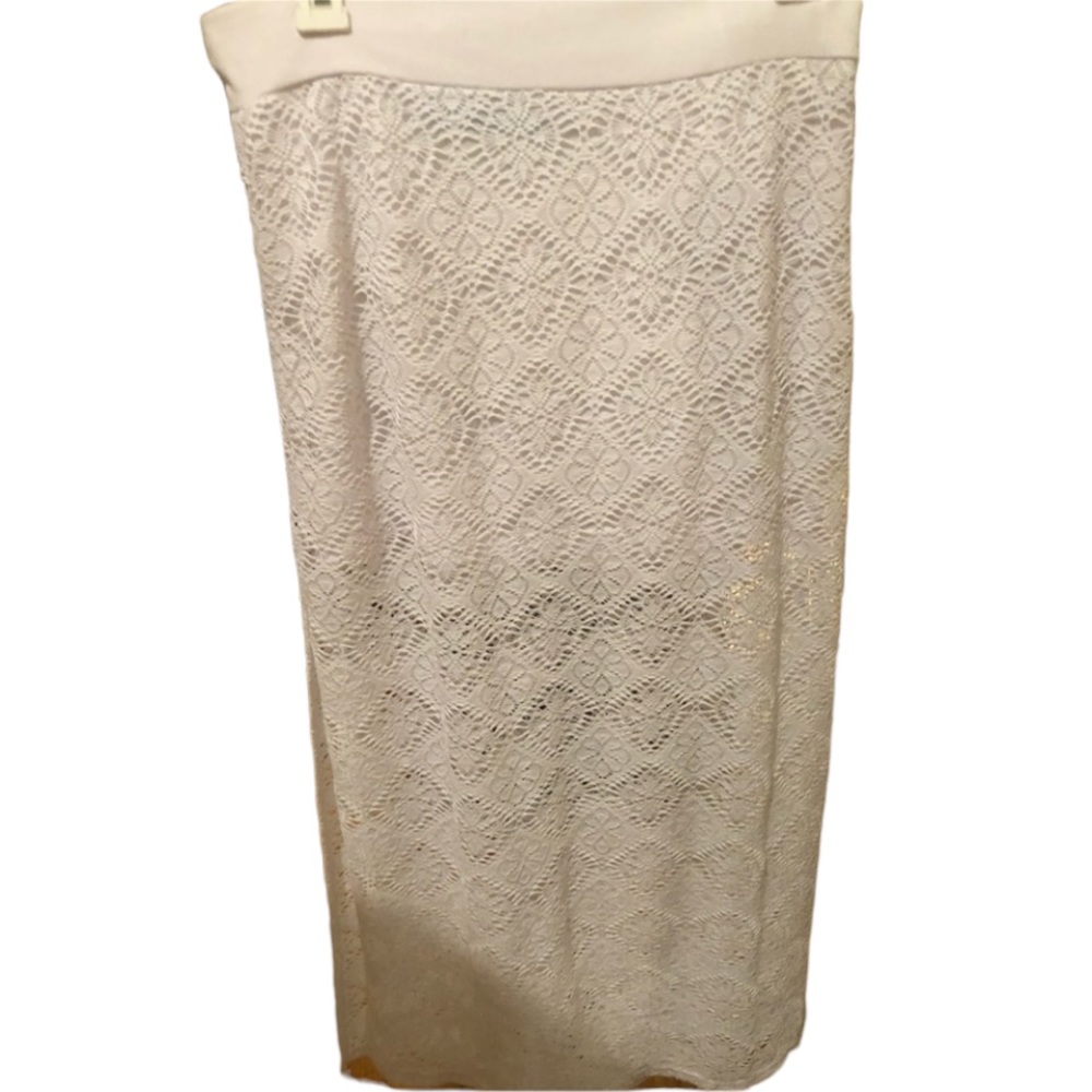 Solitare Swim size medium crochet /lace cover up maxi skirts w/high side slits